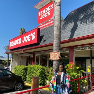BlackGirlsInTraderJoes